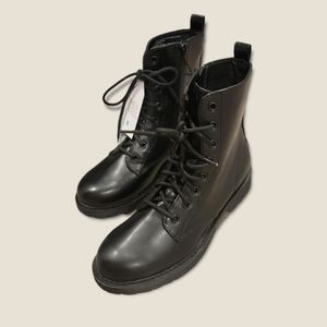 Time and Tru Women's Black Boot